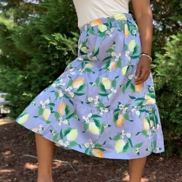 🍋 ANN TAYLOR BLUE LEMON PATTERN MIDI SKATER SKIRT! - Picture 5 of 16